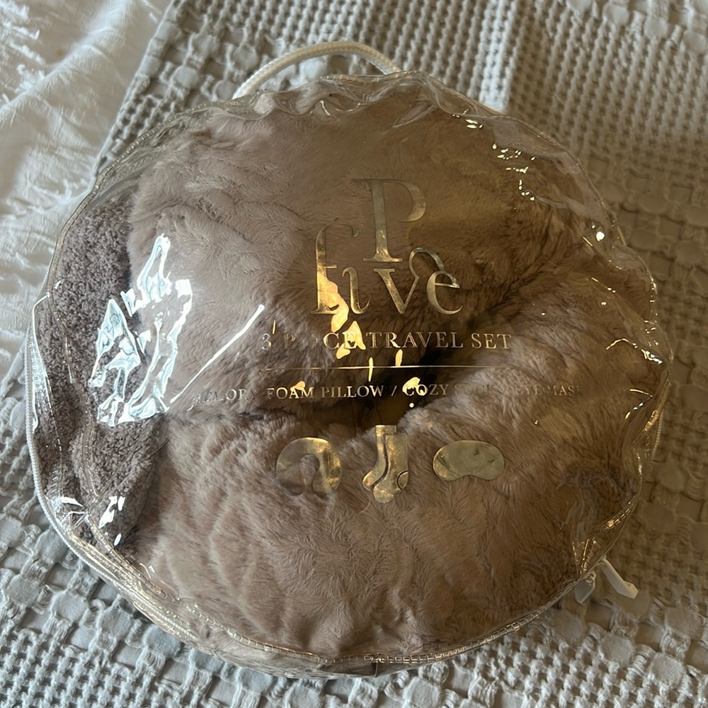 3 piece travel set NWT